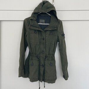 Levi's Hooded Military Anorak Jacket in olive green